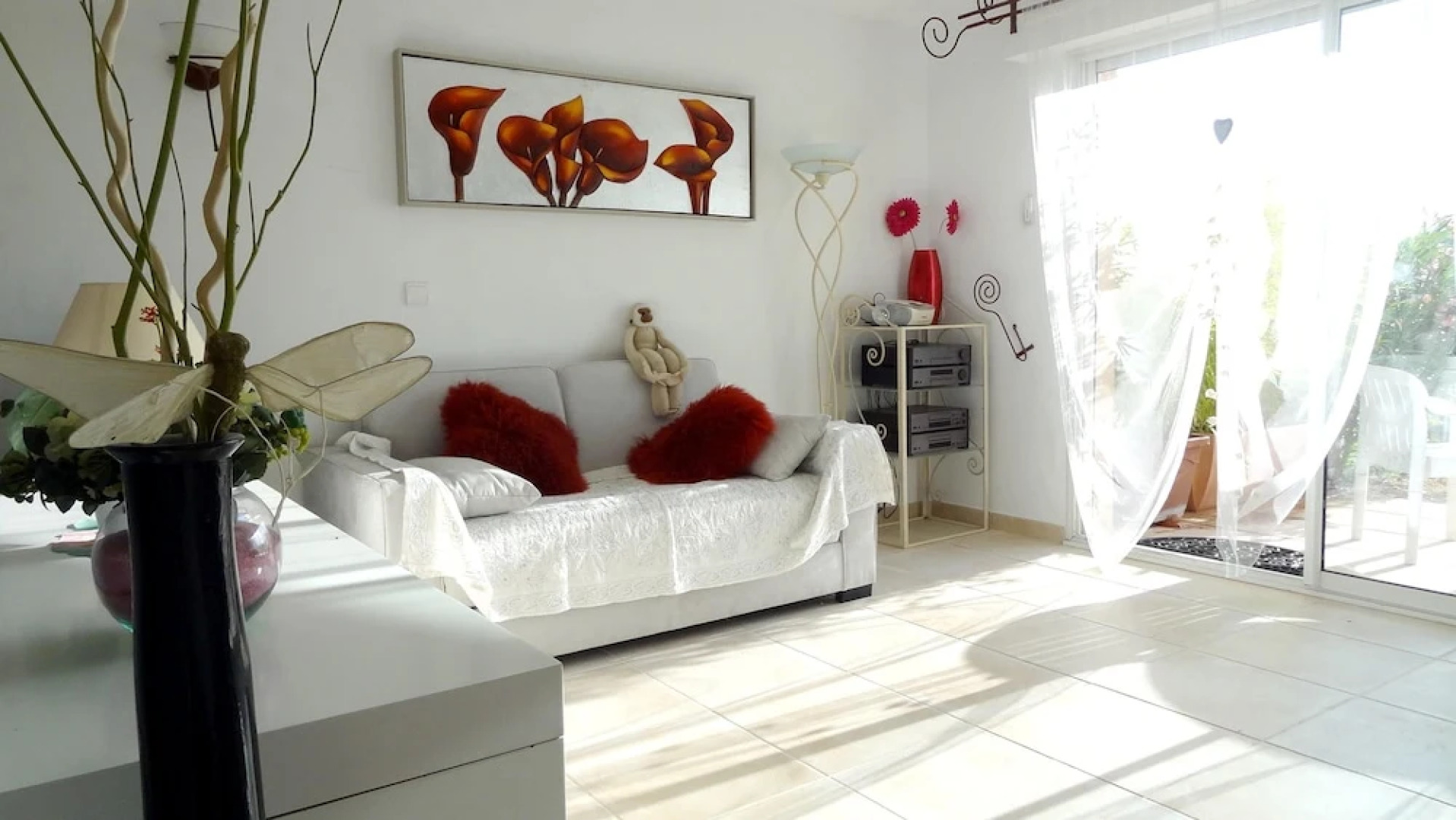 Apartment With one Bedroom in Manosque, With Wonderful Mountain View, Furnished Garden and Wifi - 97 km From the Beach