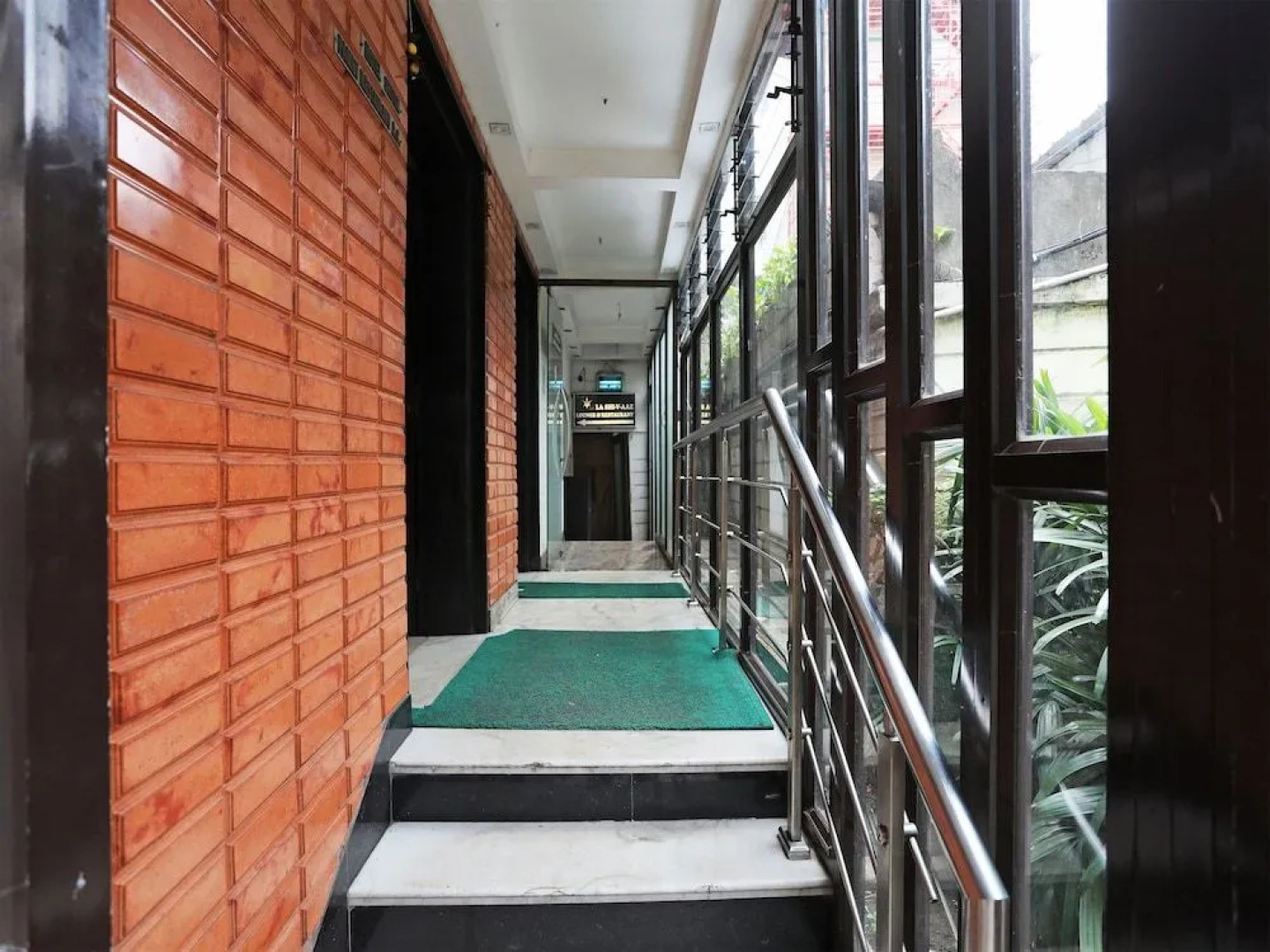 OYO 15966 Hotel Shivam