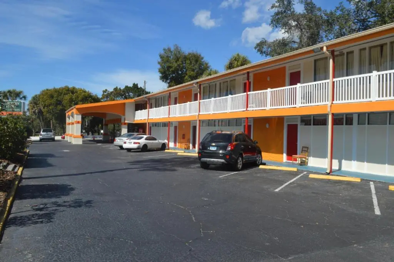 Tarpon Inn