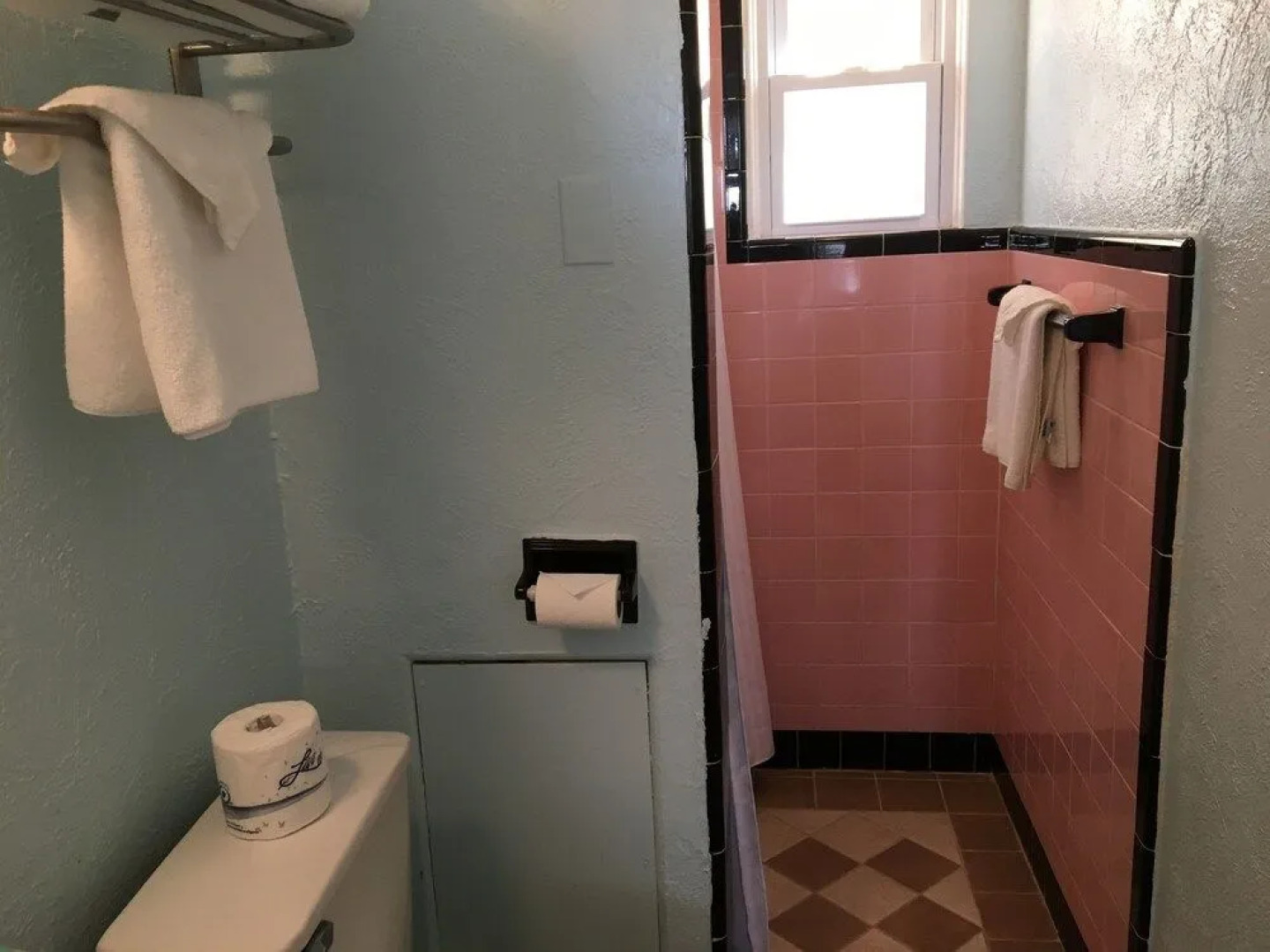 Harbor Mist Family Motel