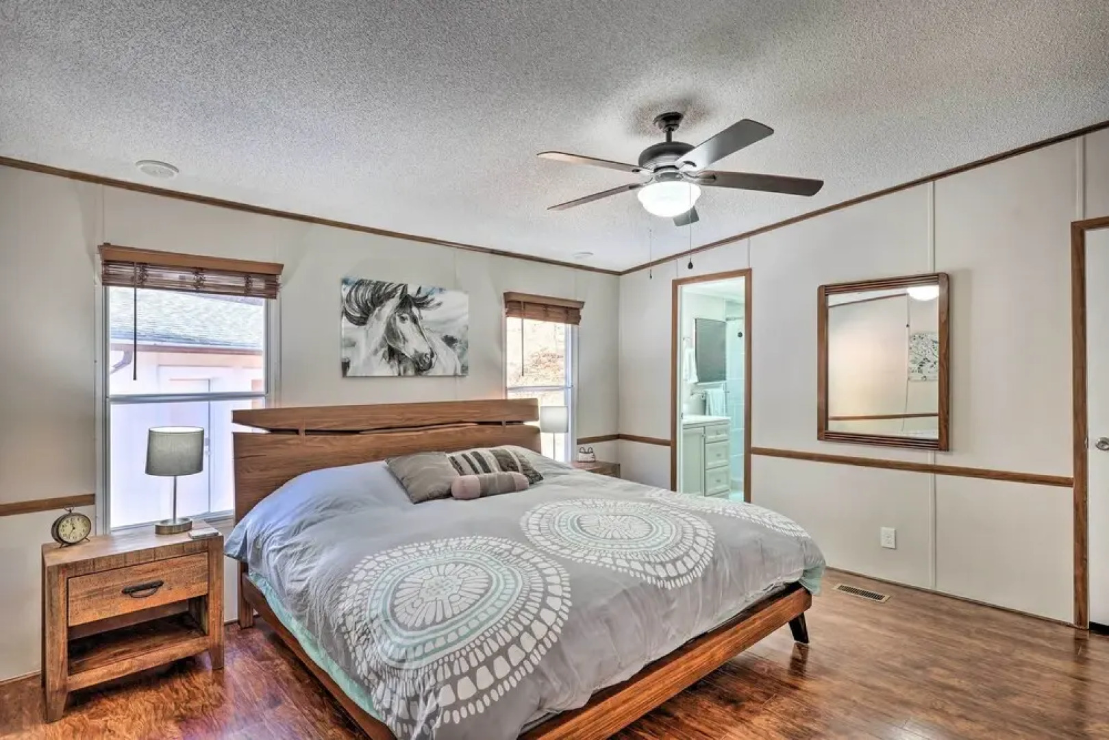 Hot Tub & Fire Pit at Luxe Blue Ridge Bungalow