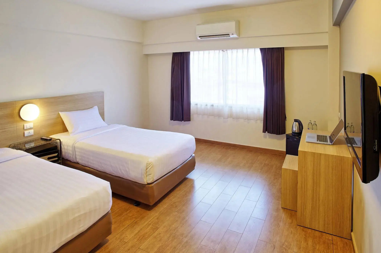 Easy Planet Hat Yai
