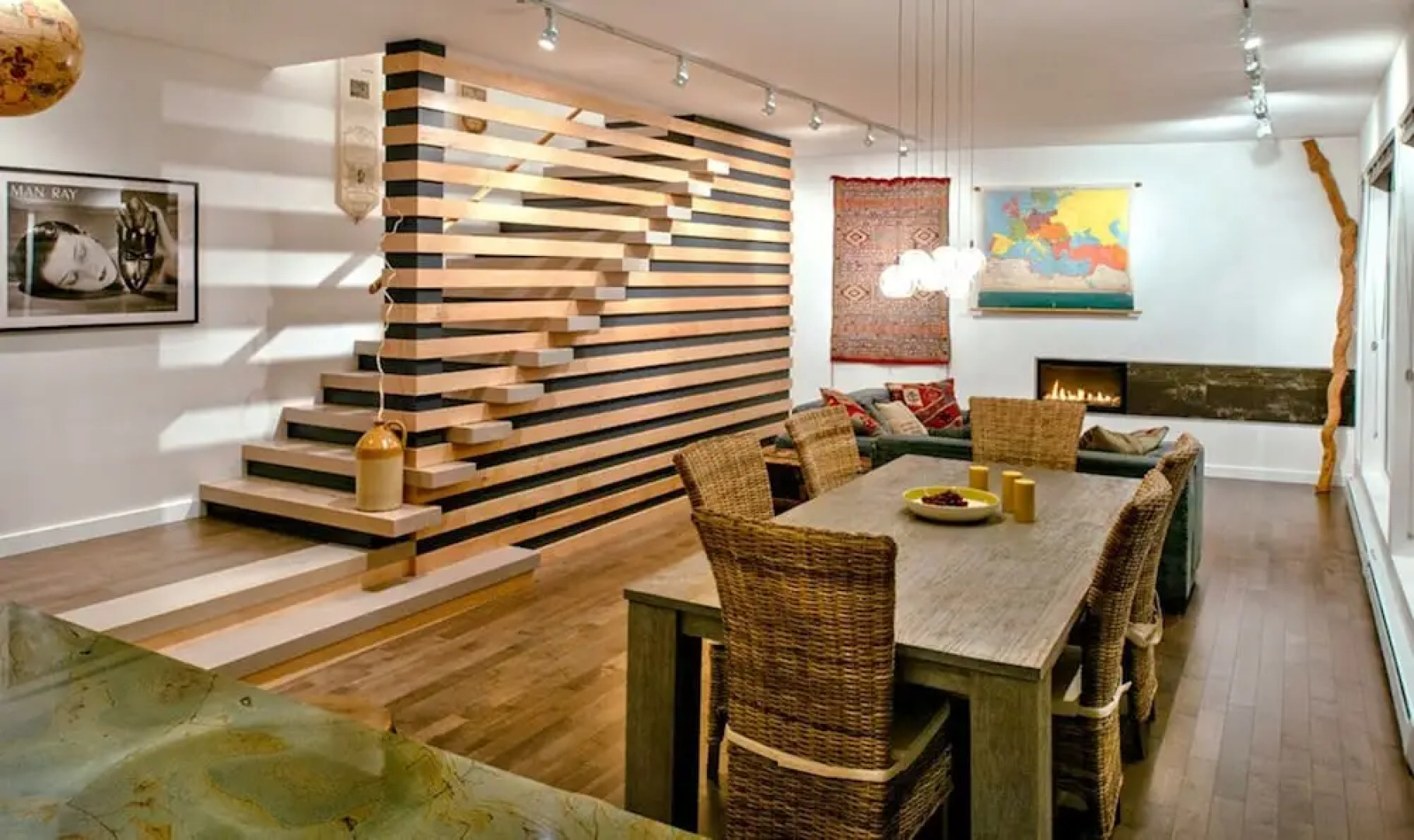 83mf - Lakeside - Hot Tub - Bbq - Dock - Sleeps 4 2 Bedroom Home by RedAwning