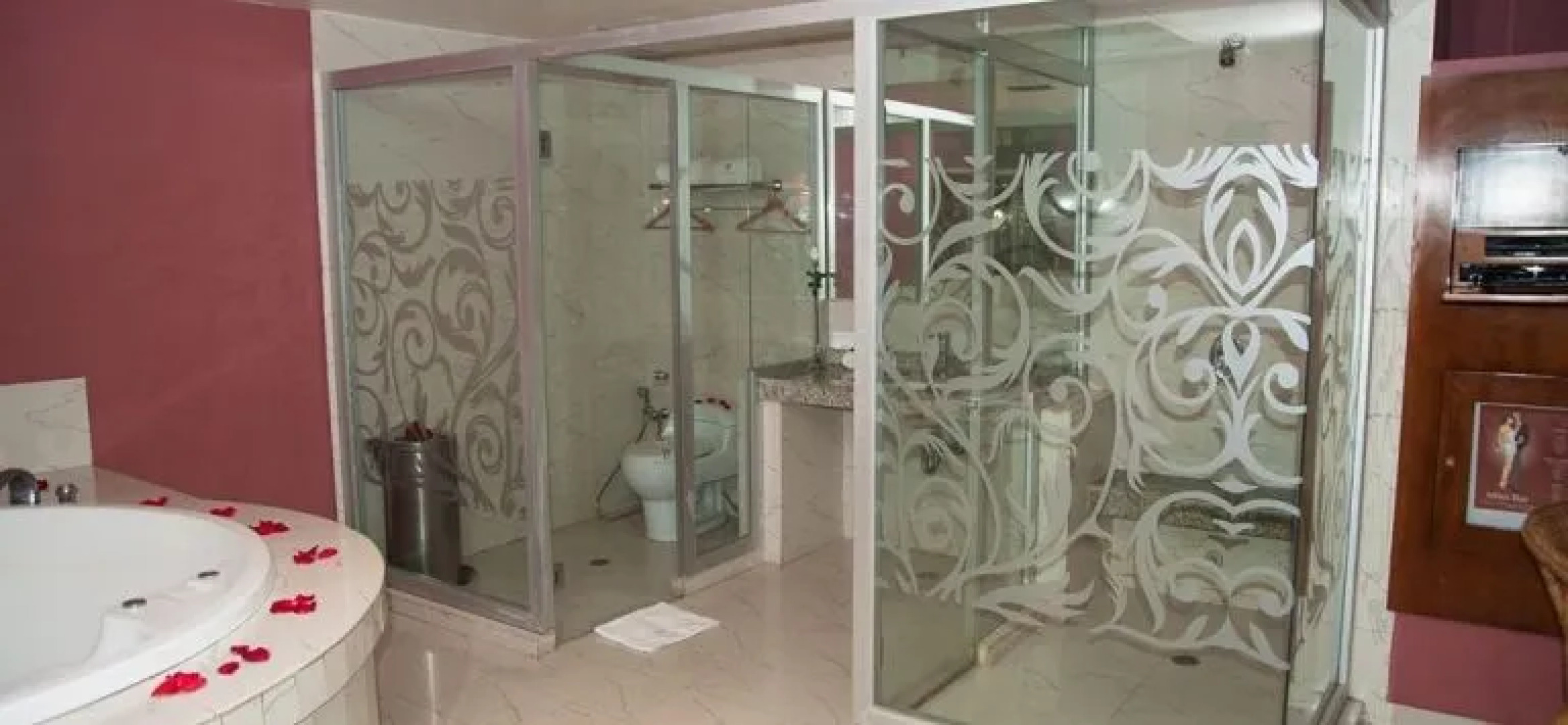 Hotel Aladdin Caracas - Couples Only