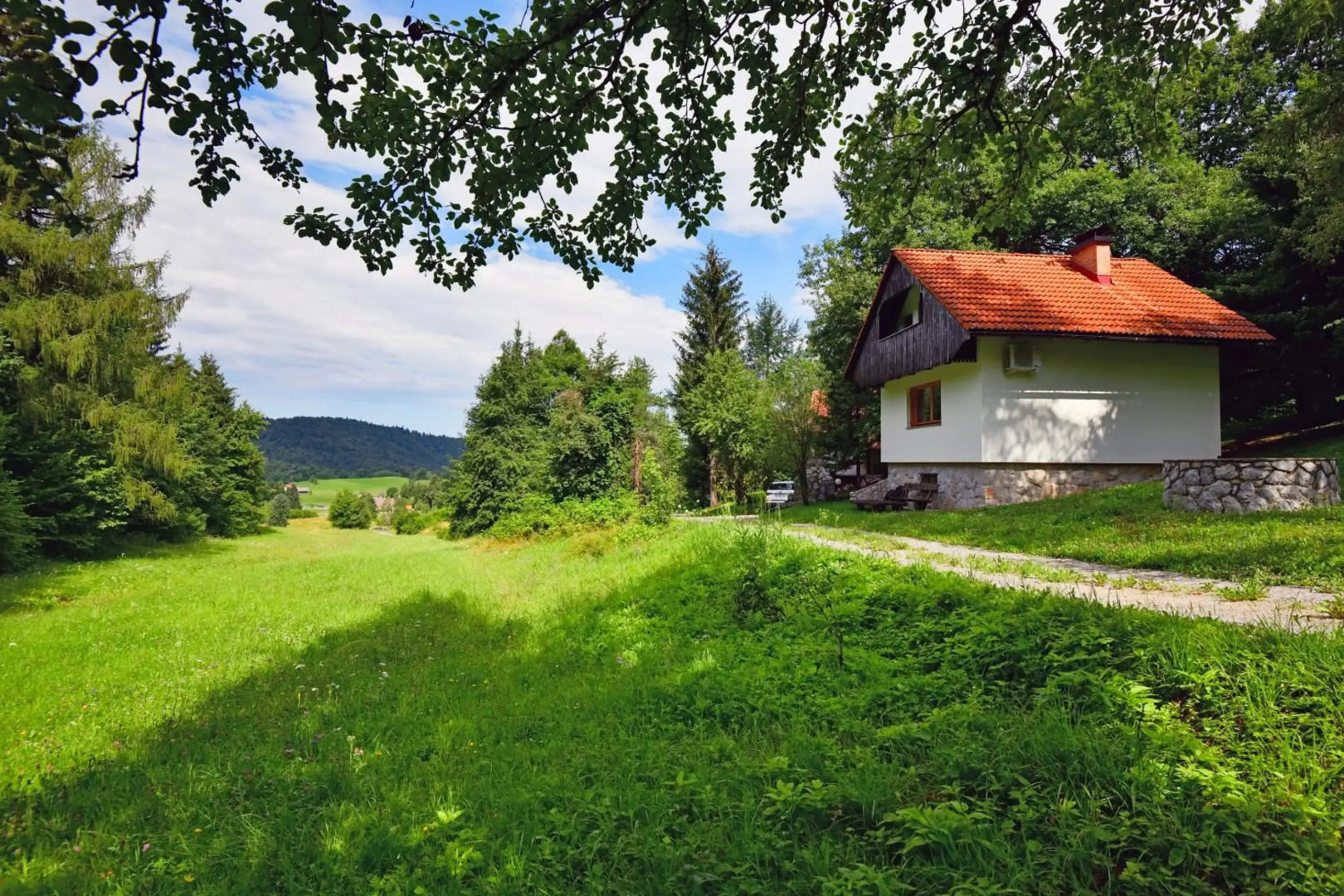 Sweet Stay Forest House