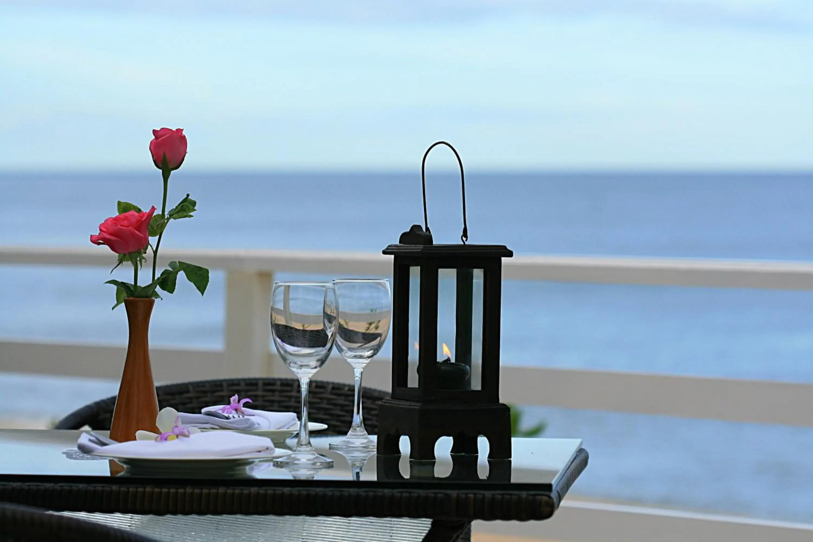 Baan Montra Beach Resort