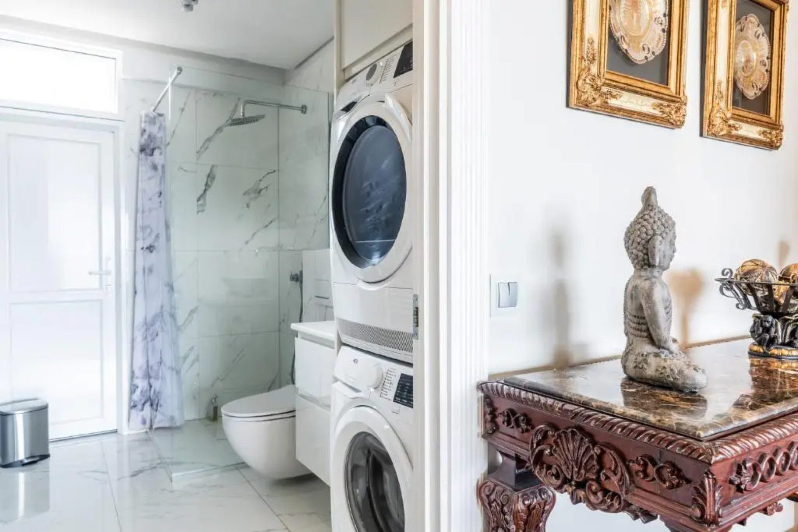 ICELAND SJF Villa , Hot tub & Outdoor Sauna Amazing Mountains View - 15 min to downtown