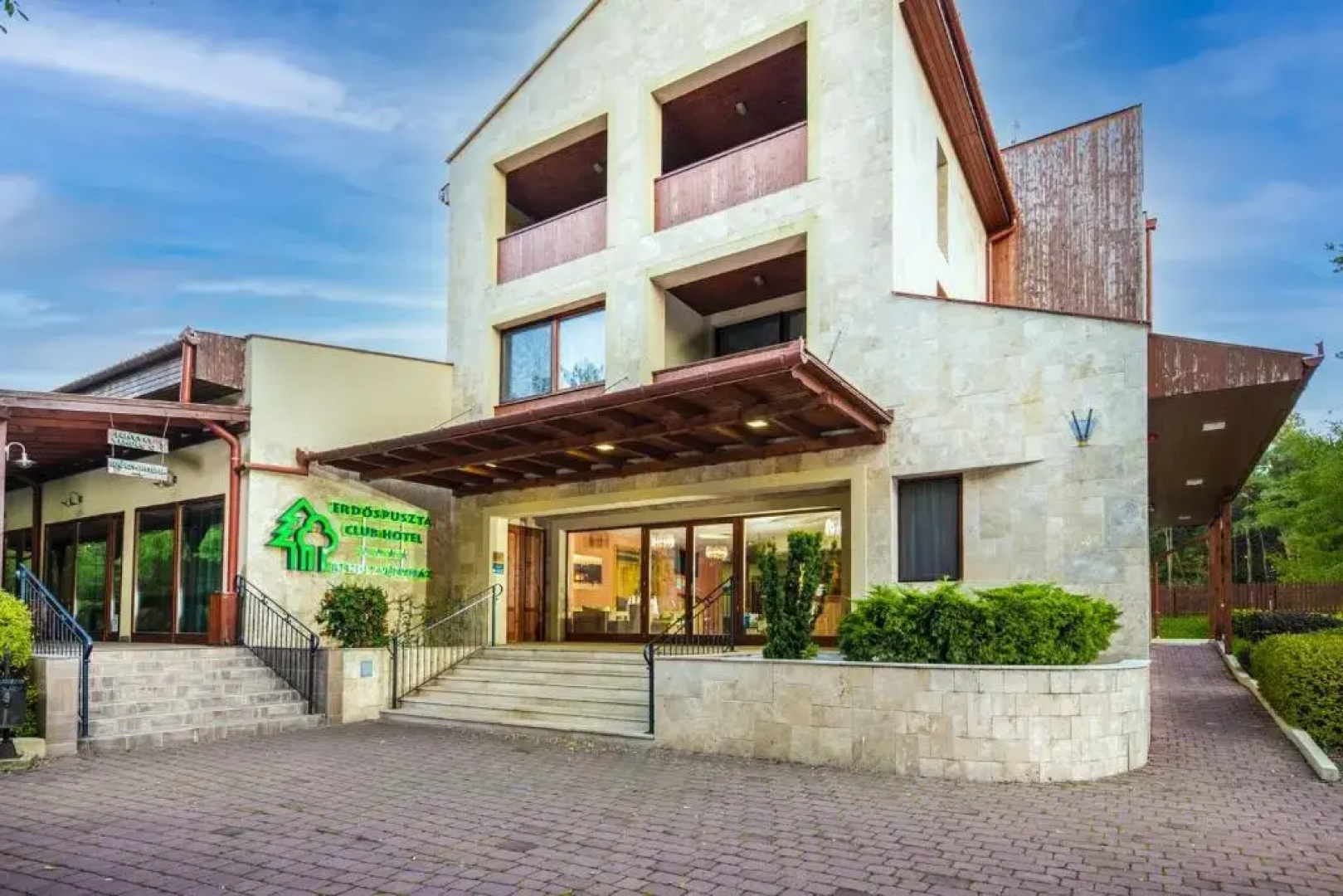Erdospuszta Club Hotel