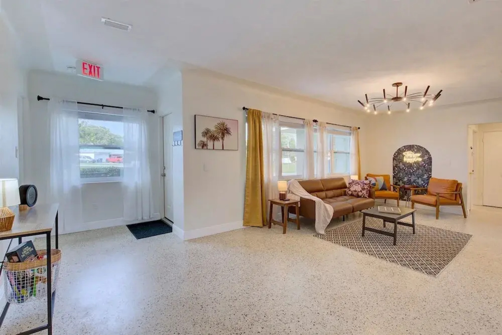 Palm Oasis 2 2 Serene Backyard Private Poolside