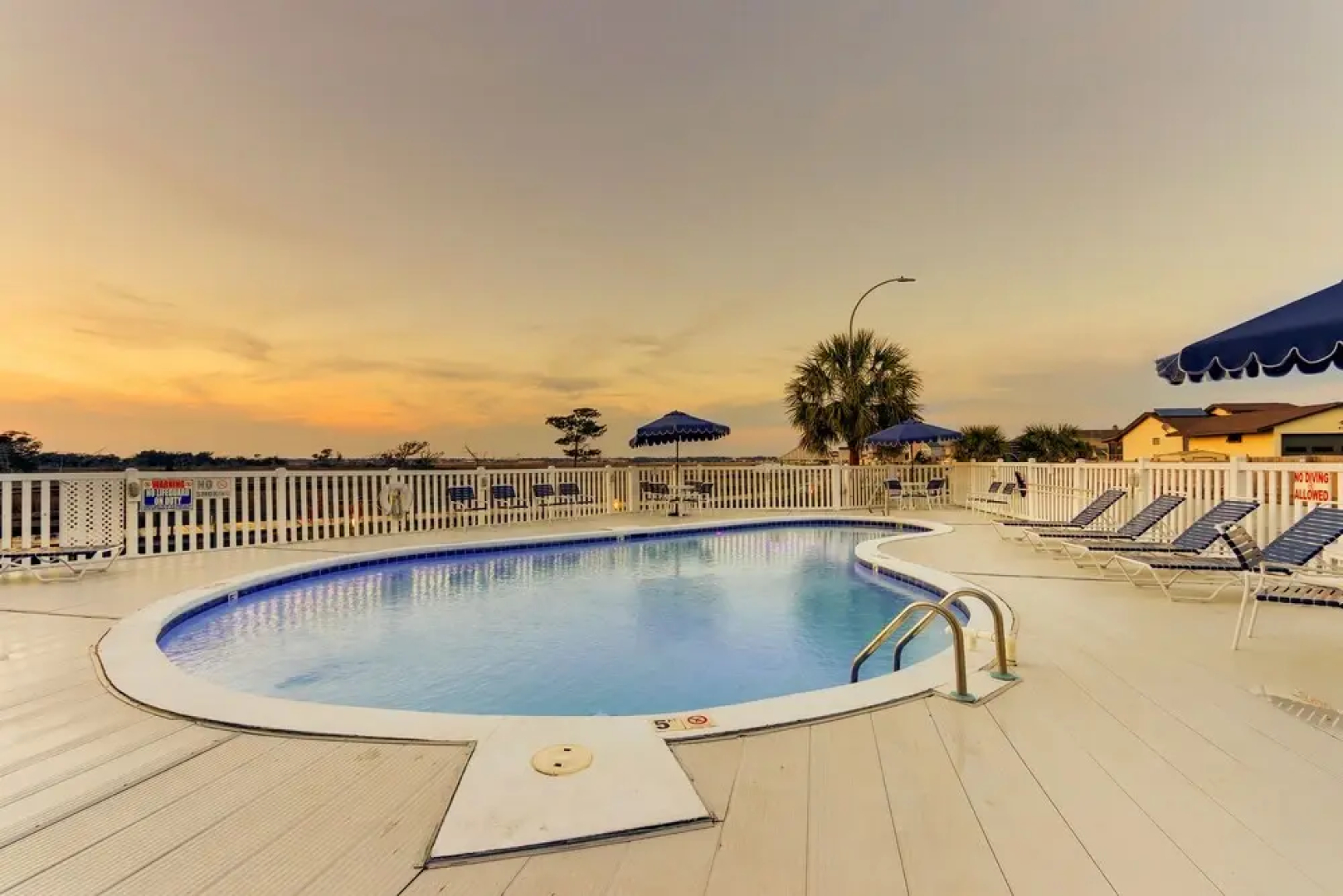 Palm Suites