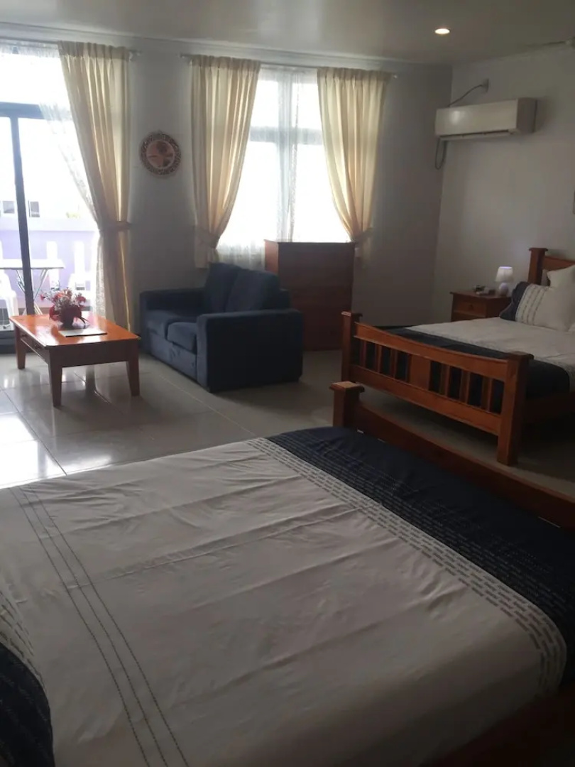 Tungi Colonnade Hotel
