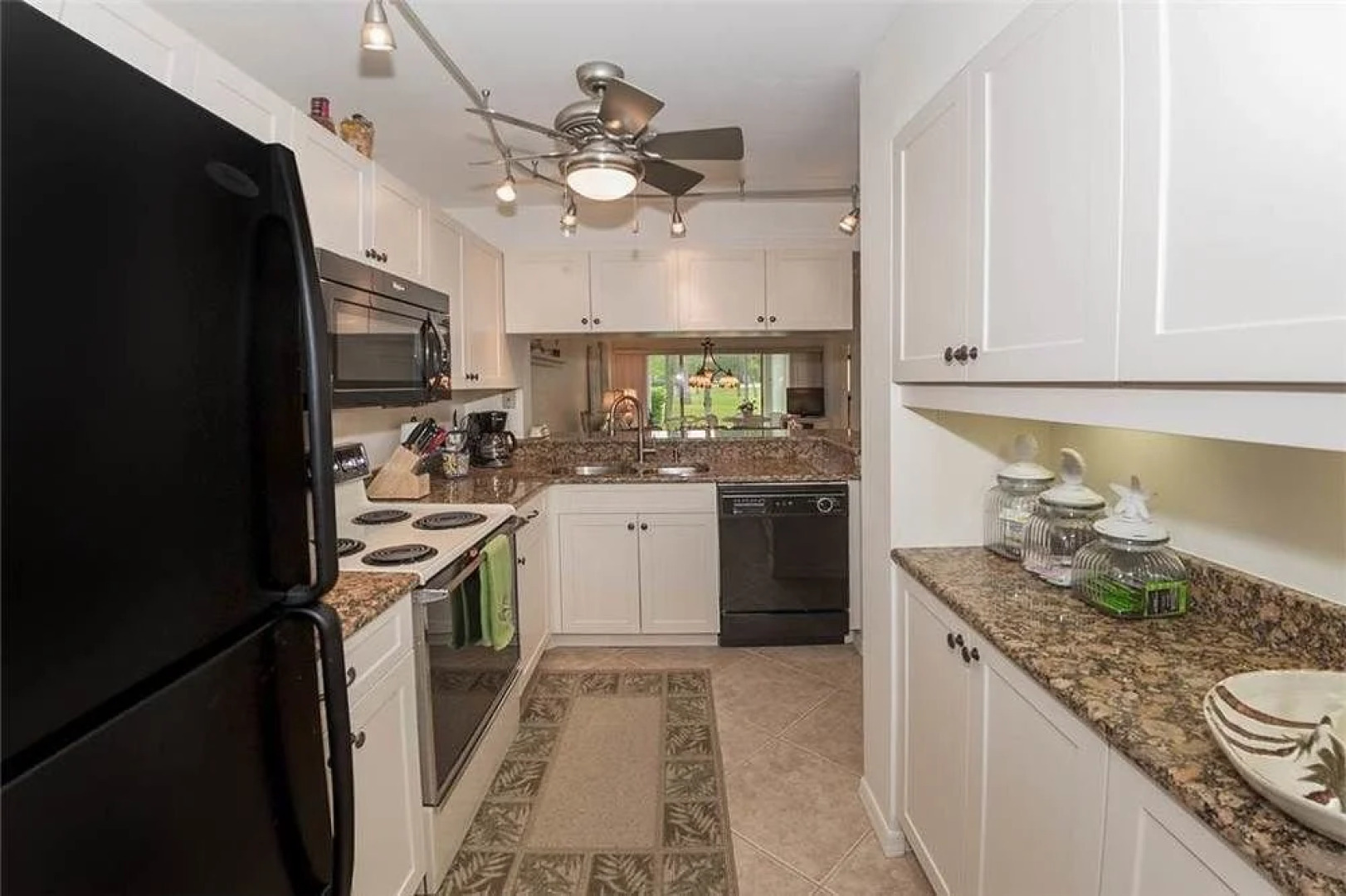 Tangerine Condo at Plantation