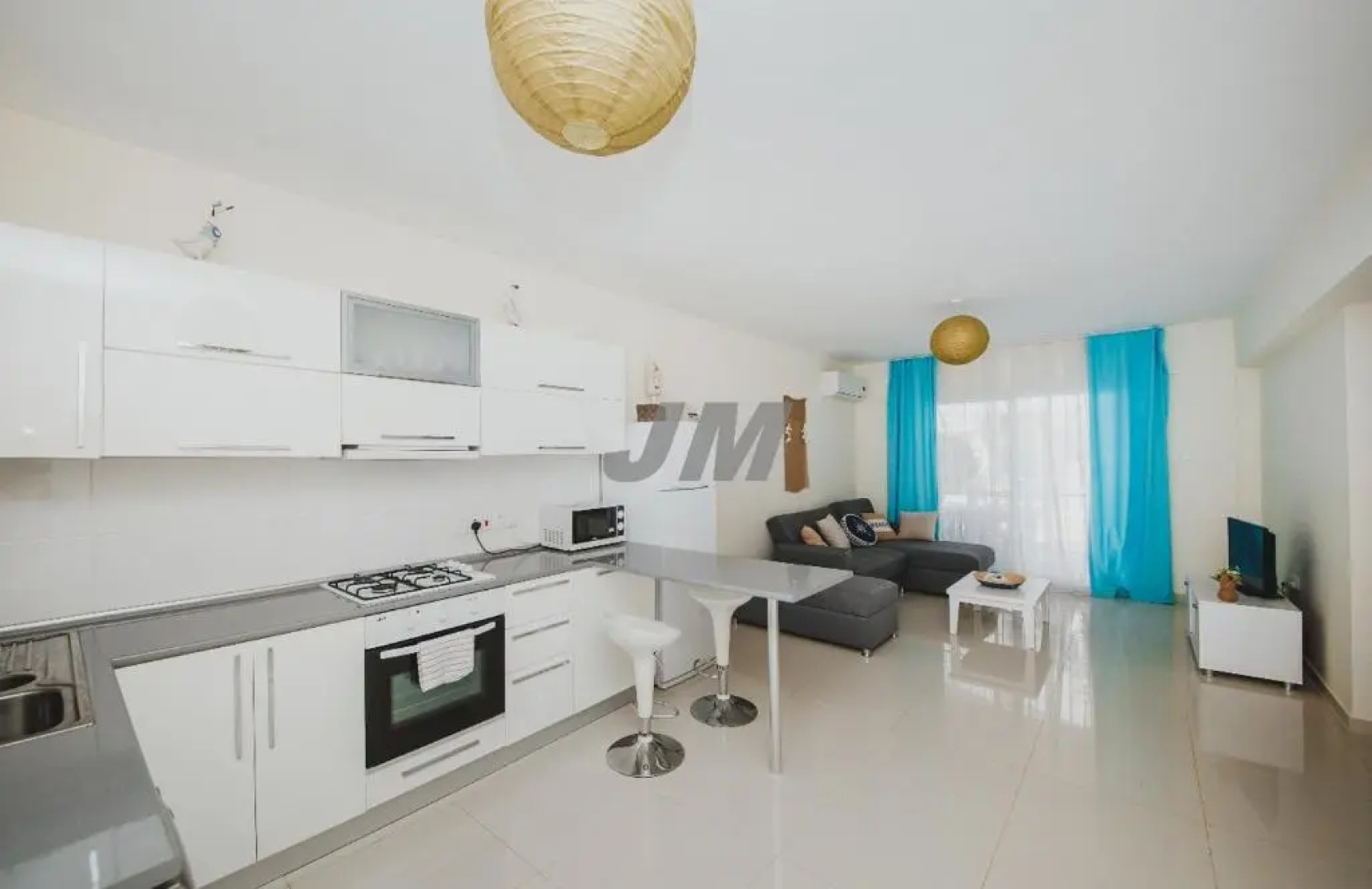Apartamenty na beregu morja v Tsezar' Bich 3-3