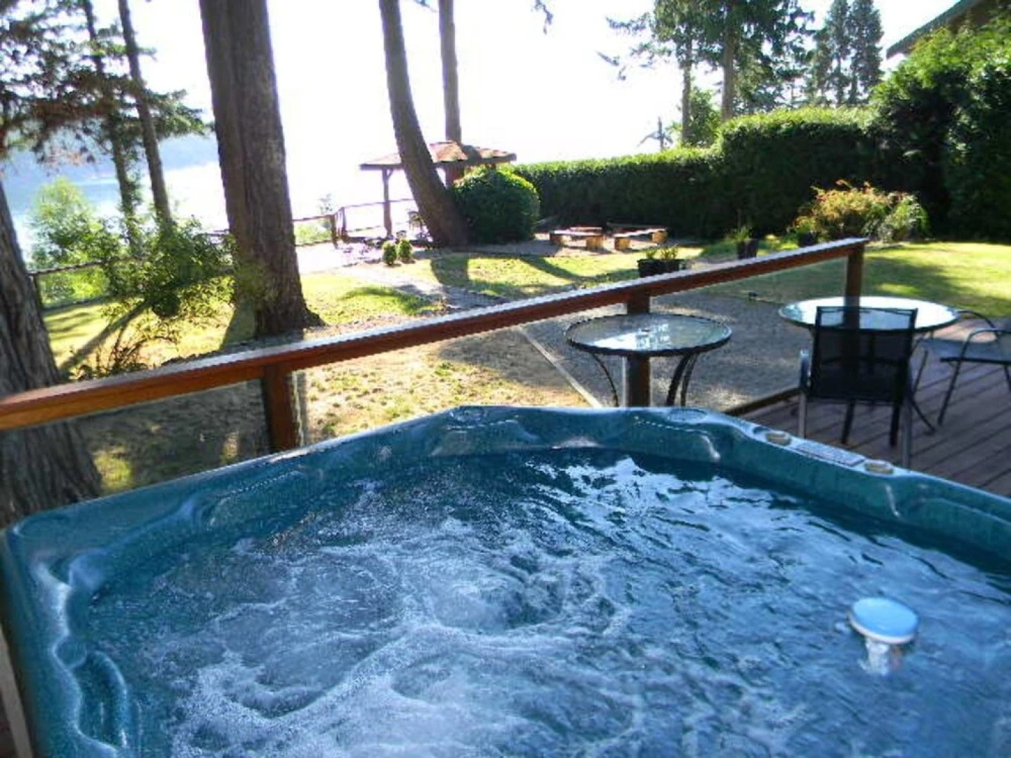 4 B/R Oceanfront Home - Estate Property Hot Tub/ Stairs to Beach