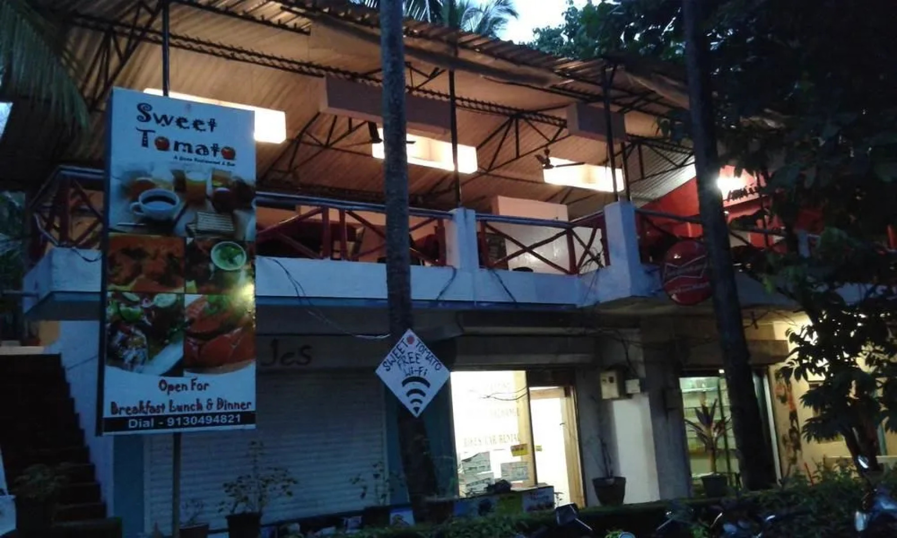 OYO 12252 New Arpora Inn