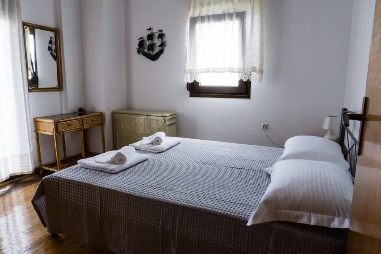 Zennova 1 Mount Athos Sea View