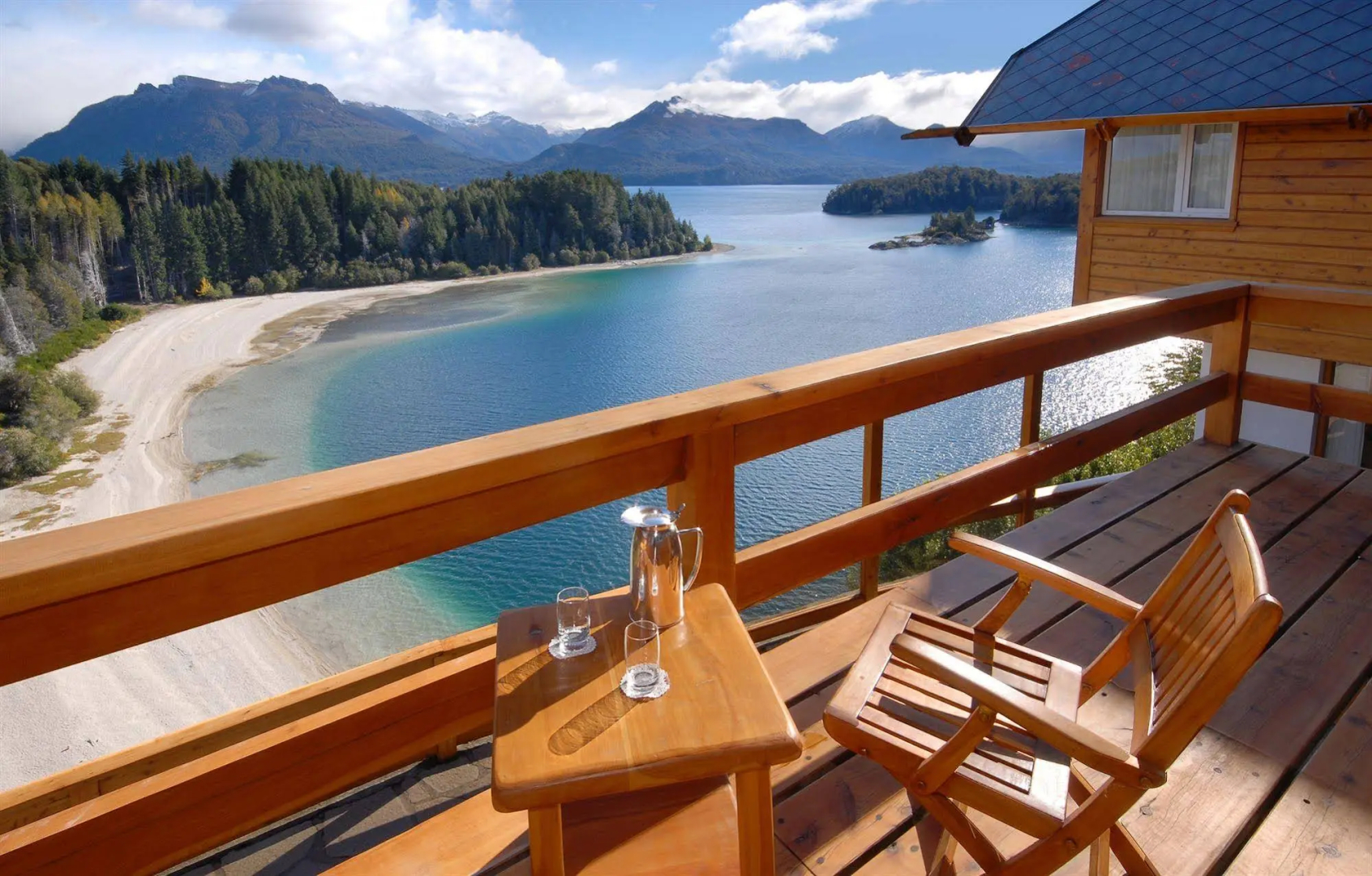 Isla Victoria Lodge