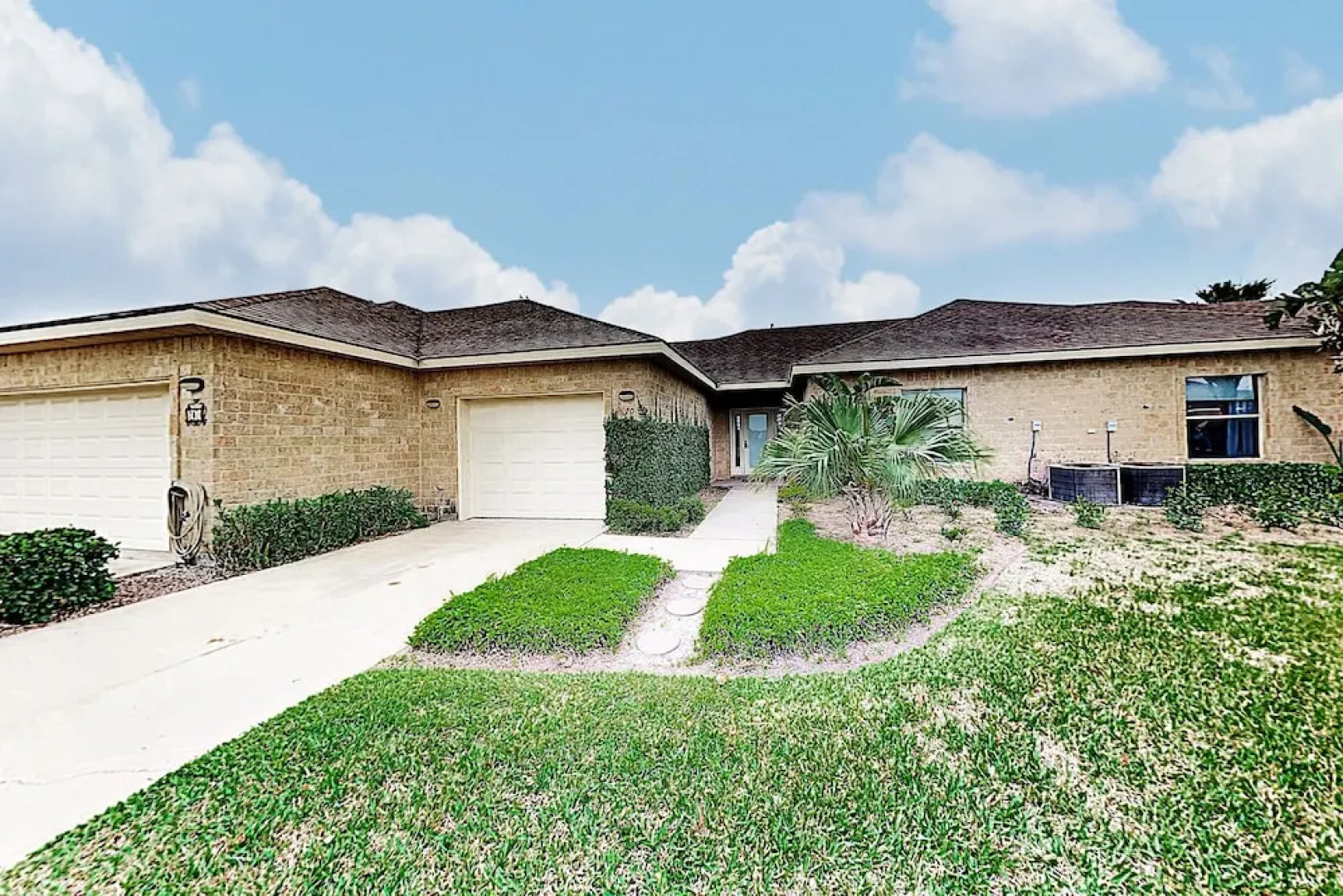 Lovely Laguna Vista Getaway W/ Pools & Tennis 2 Bedroom Home