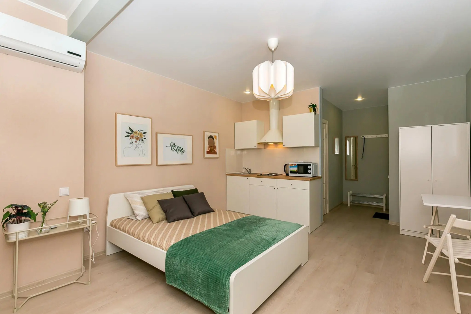 Апартаменты Эррайвал на ул. Конгрессная, д. 17