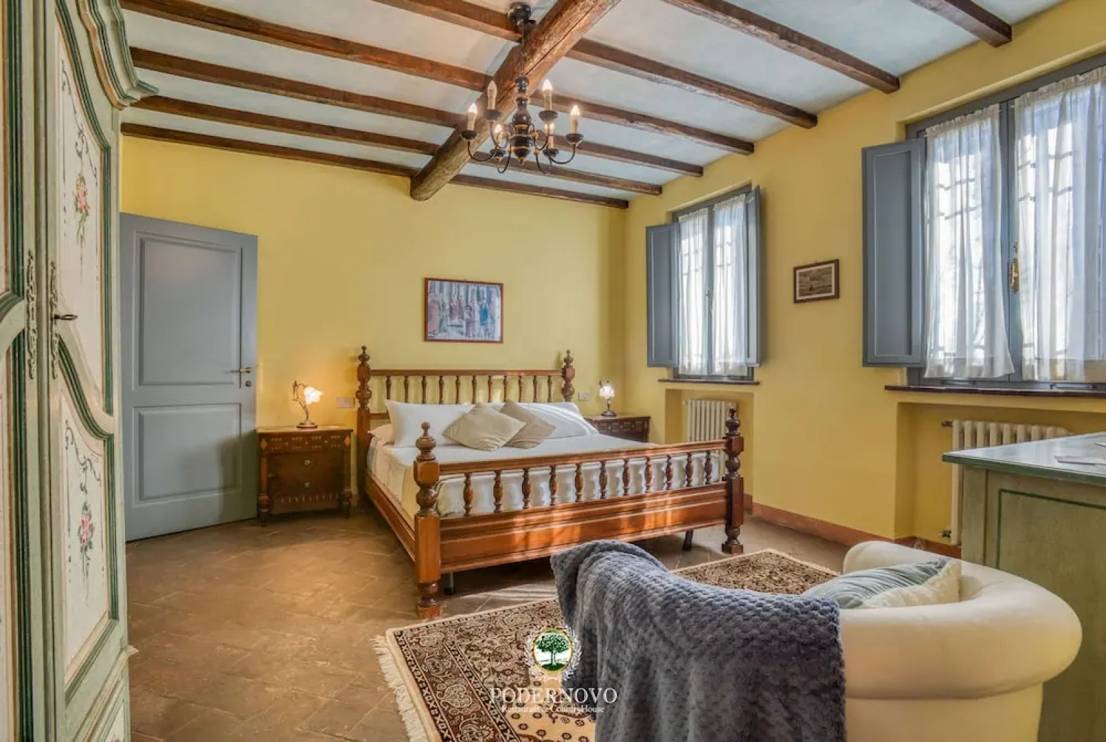 Podernovo di Castello delle Regine