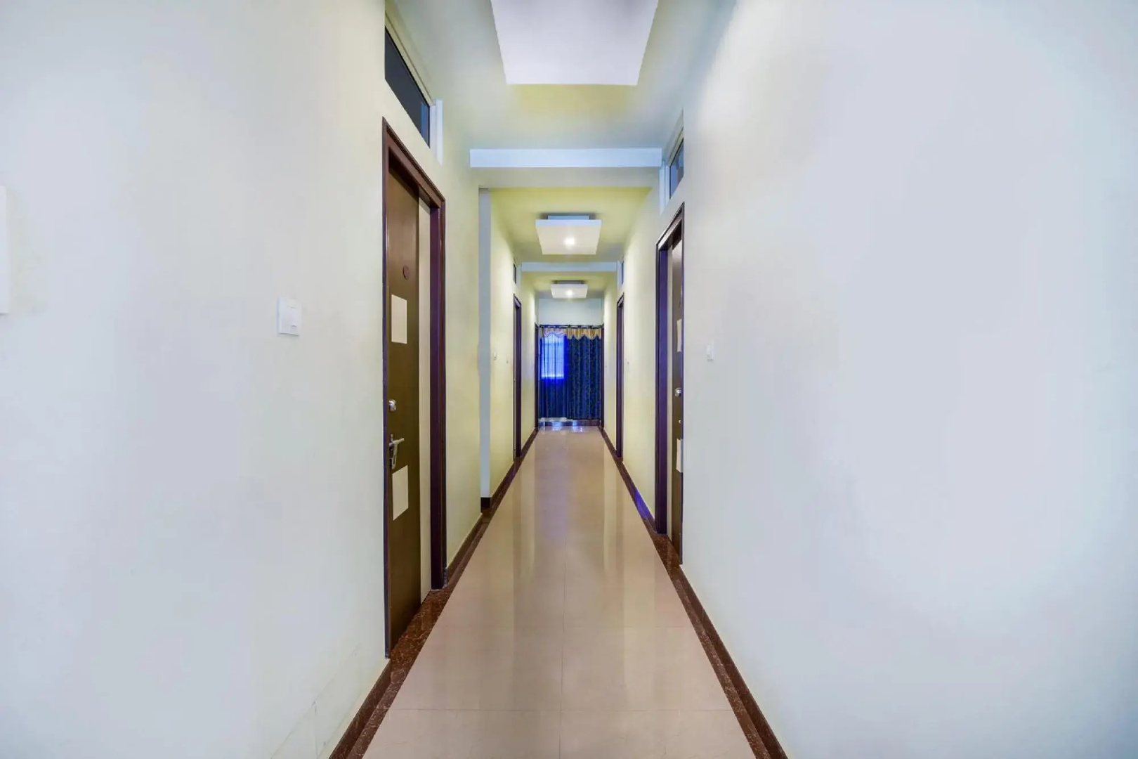 Oyo 36425 Sri Sai Residency