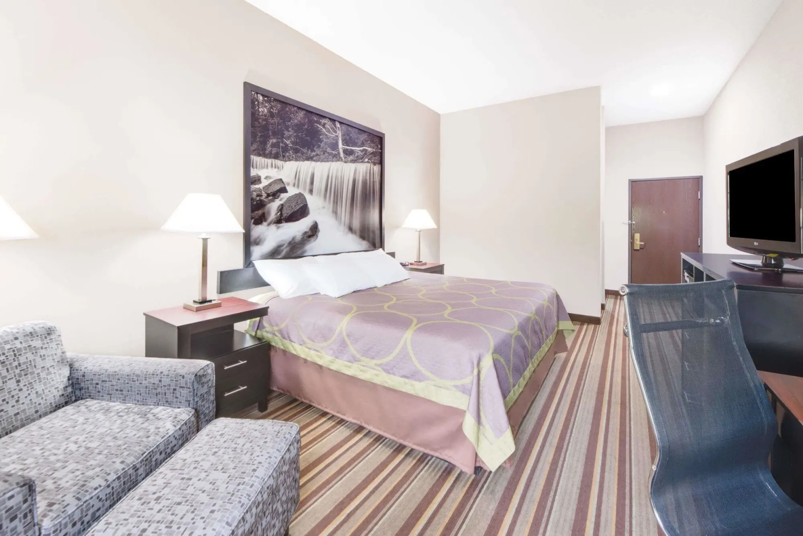 Super 8 by Wyndham Monett