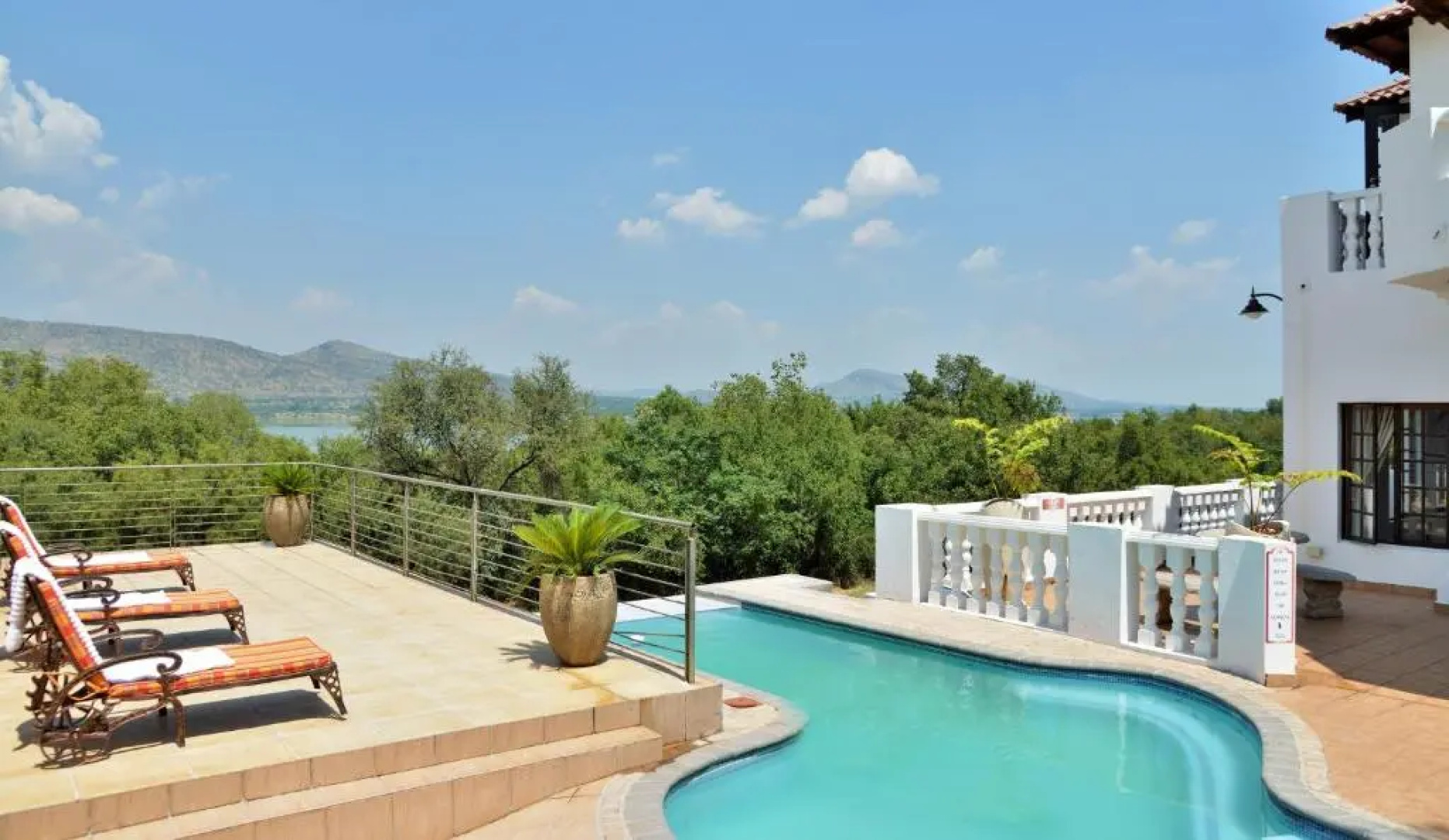 Indlovukazi Guesthouse