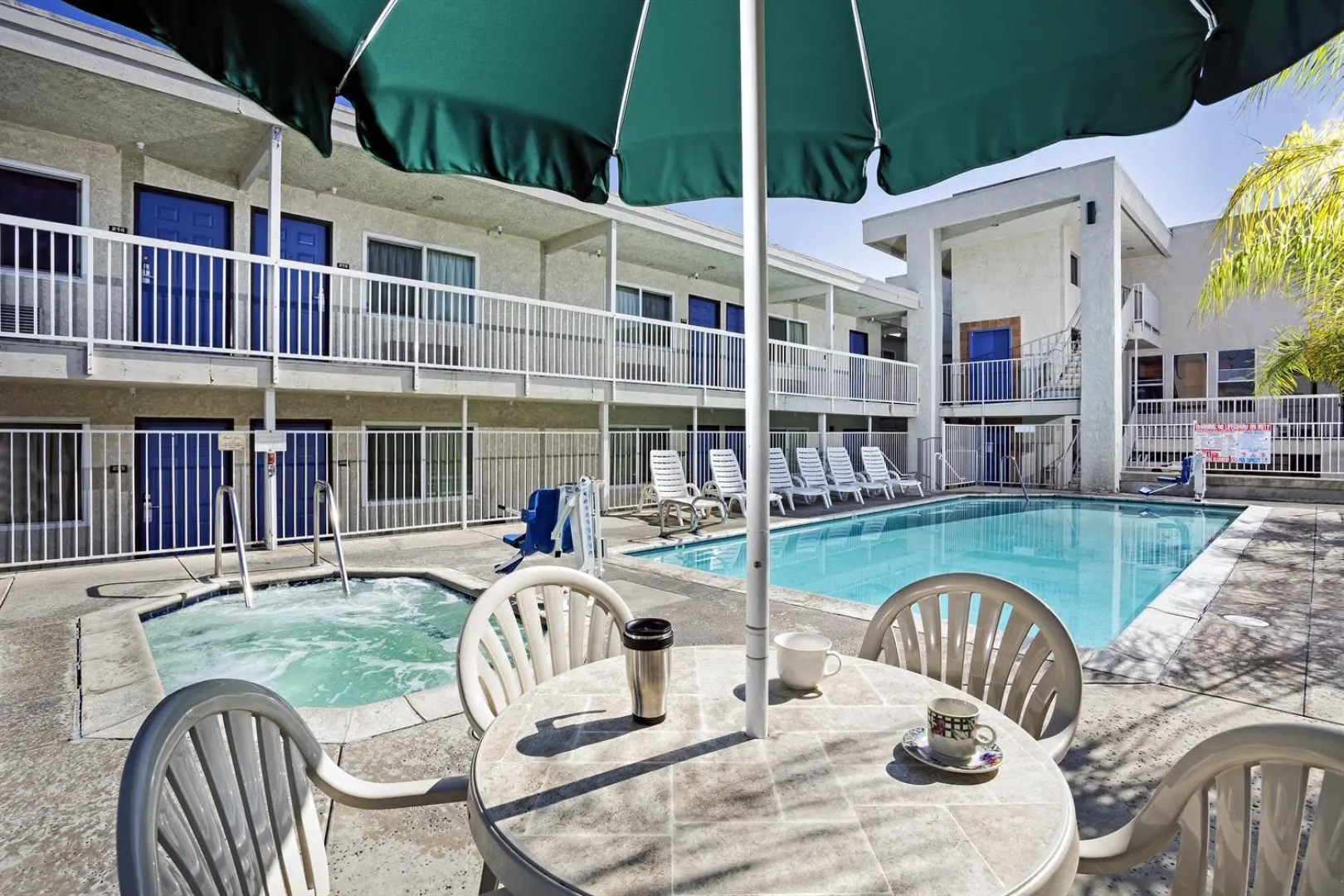 Motel 6 Newport Beach