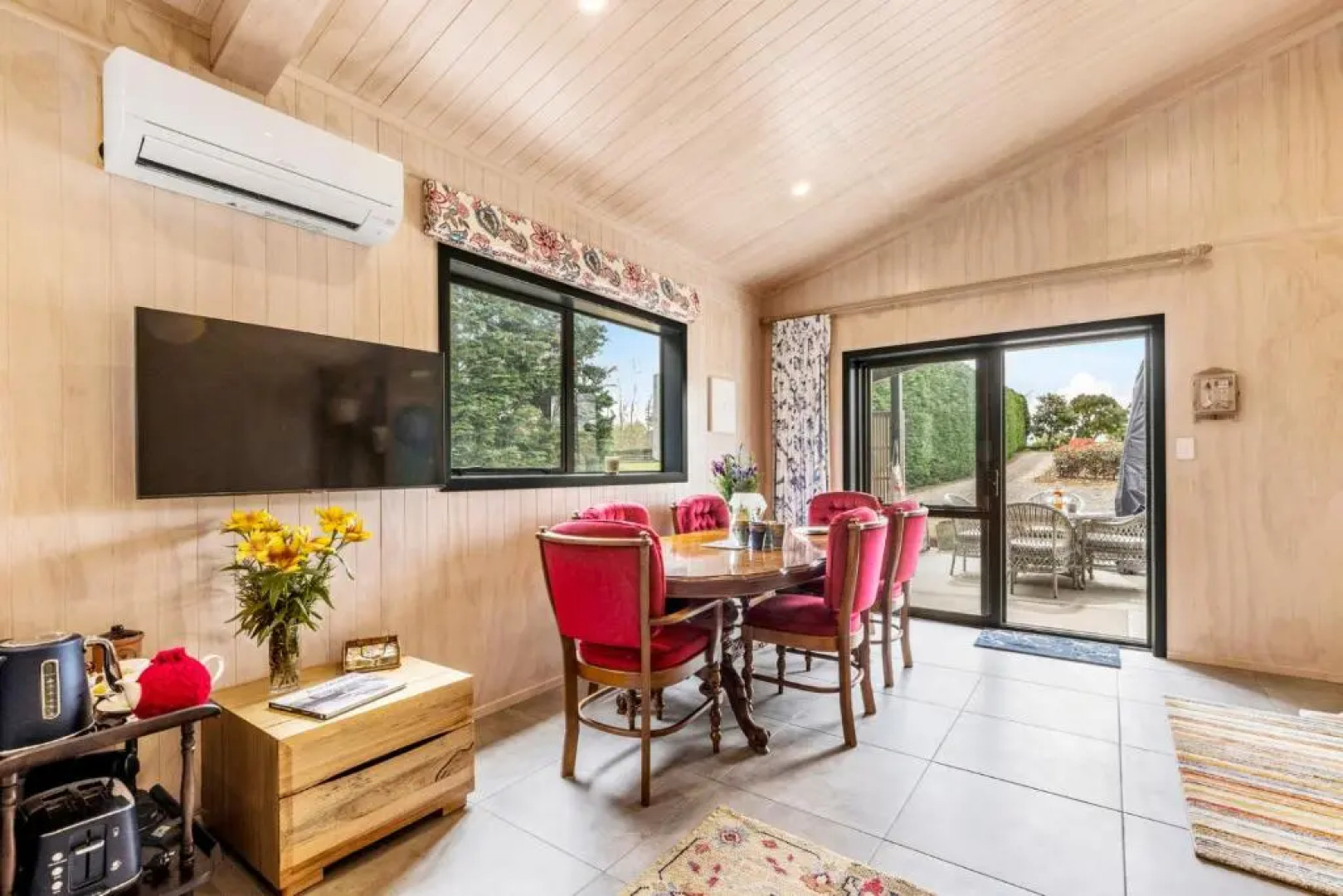 The Barn - Karaka Farm Stay