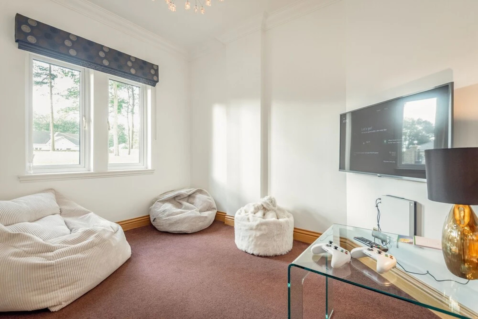 Luxury 6 Bed House With Pool