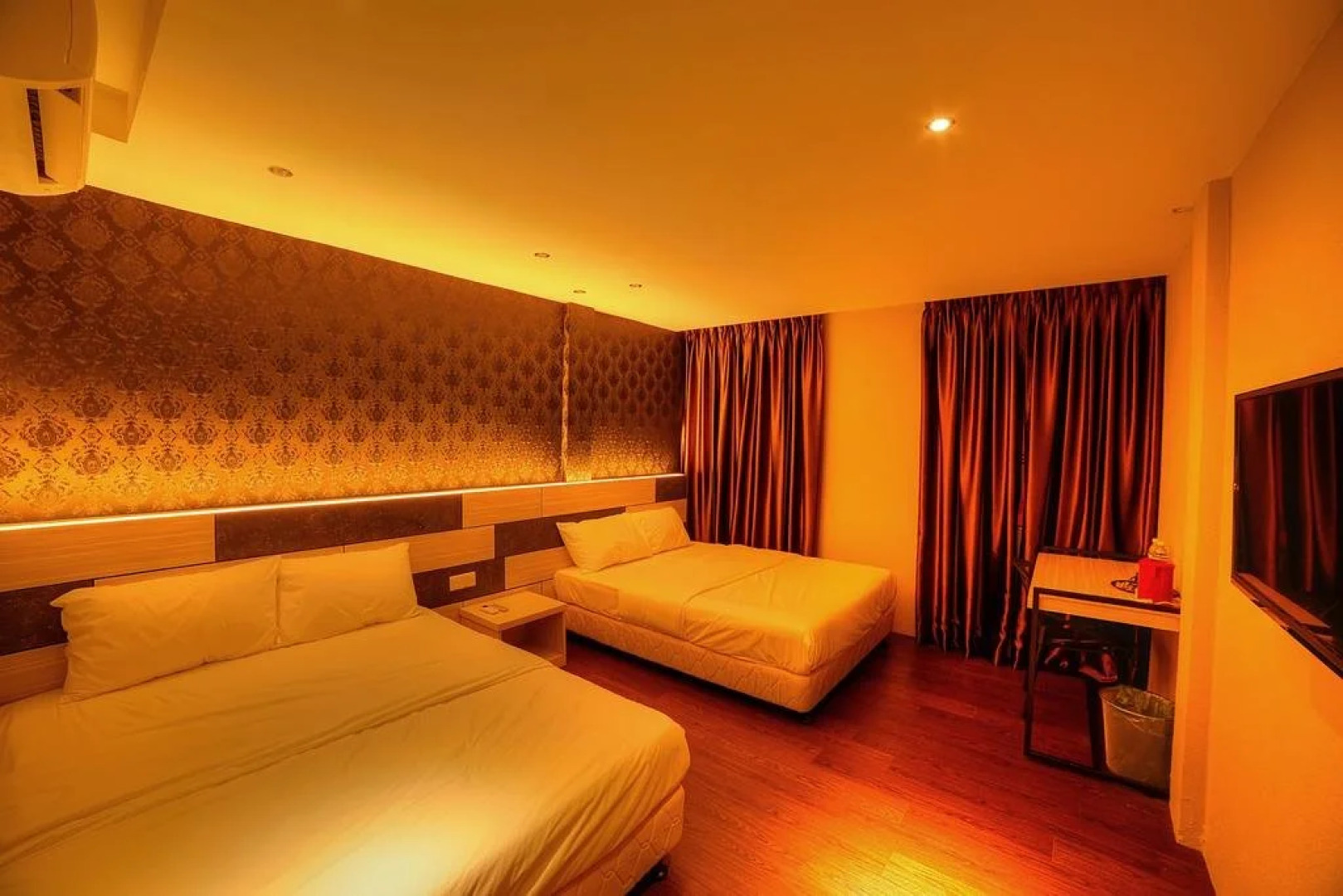 OYO 89620 Merge Summit Boutique Hotel