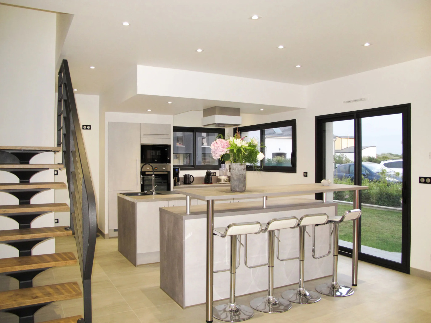 Pirou Beach (PIP402)