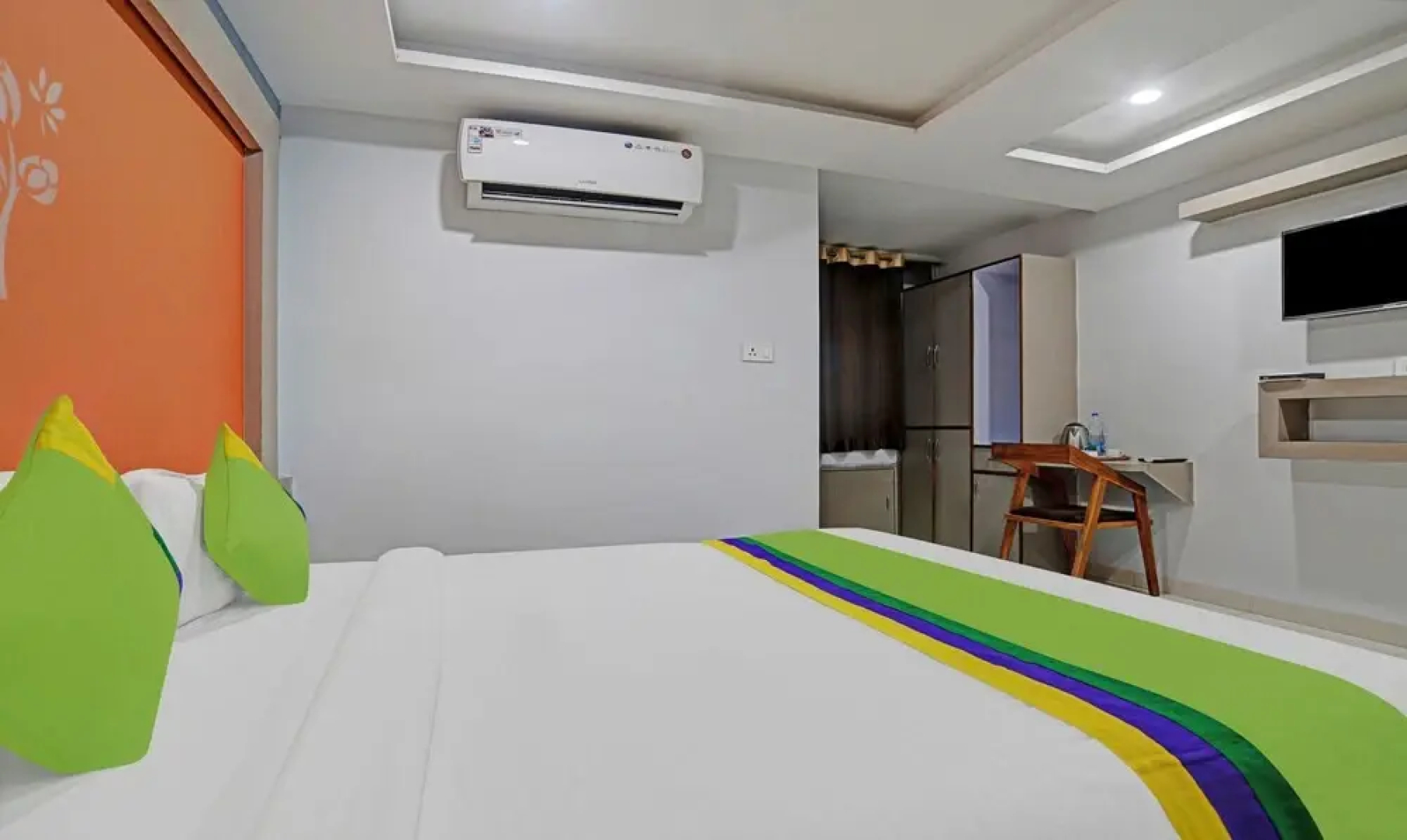 Oyo 9719 Hotel Relax Inn