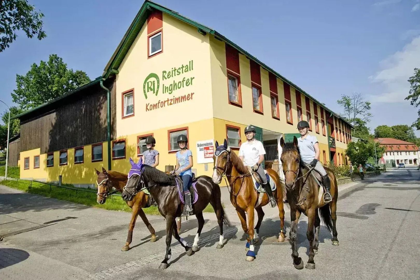 Reitstall Familie Inghofer - Gästehaus & Bauernhof