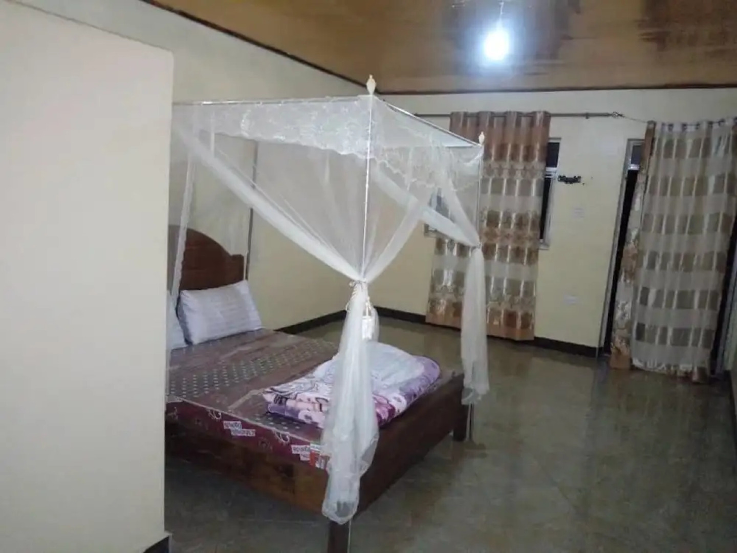 Royal Paradise Hotel