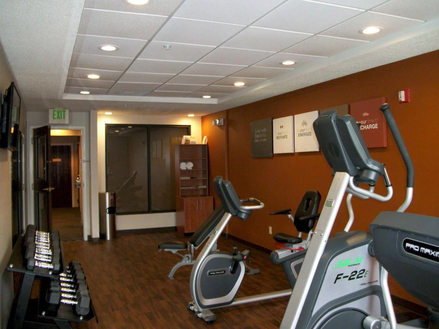 Comfort Suites Dover University Area