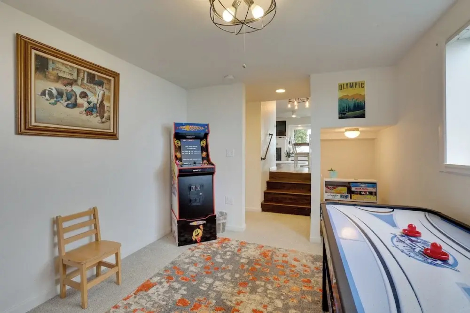 Chic Port Angeles Home w/ Oceanfront Balcony!