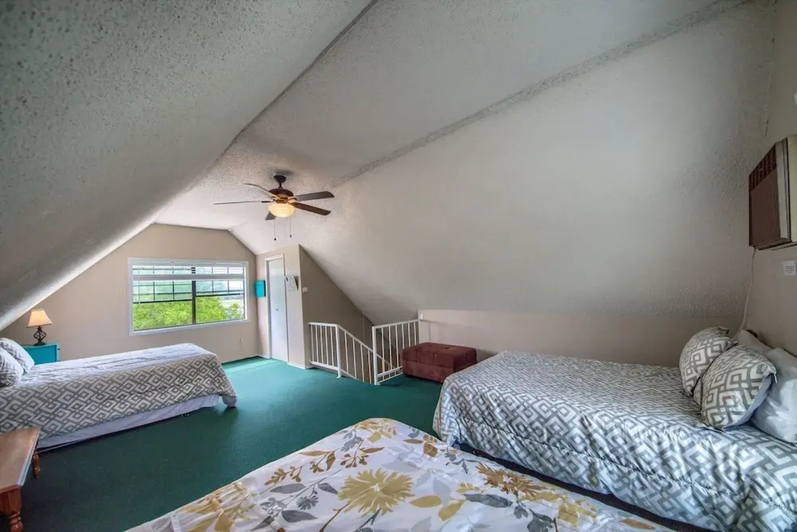 A Shore Thing Cl1105c 1 Bedroom Cottage by RedAwning