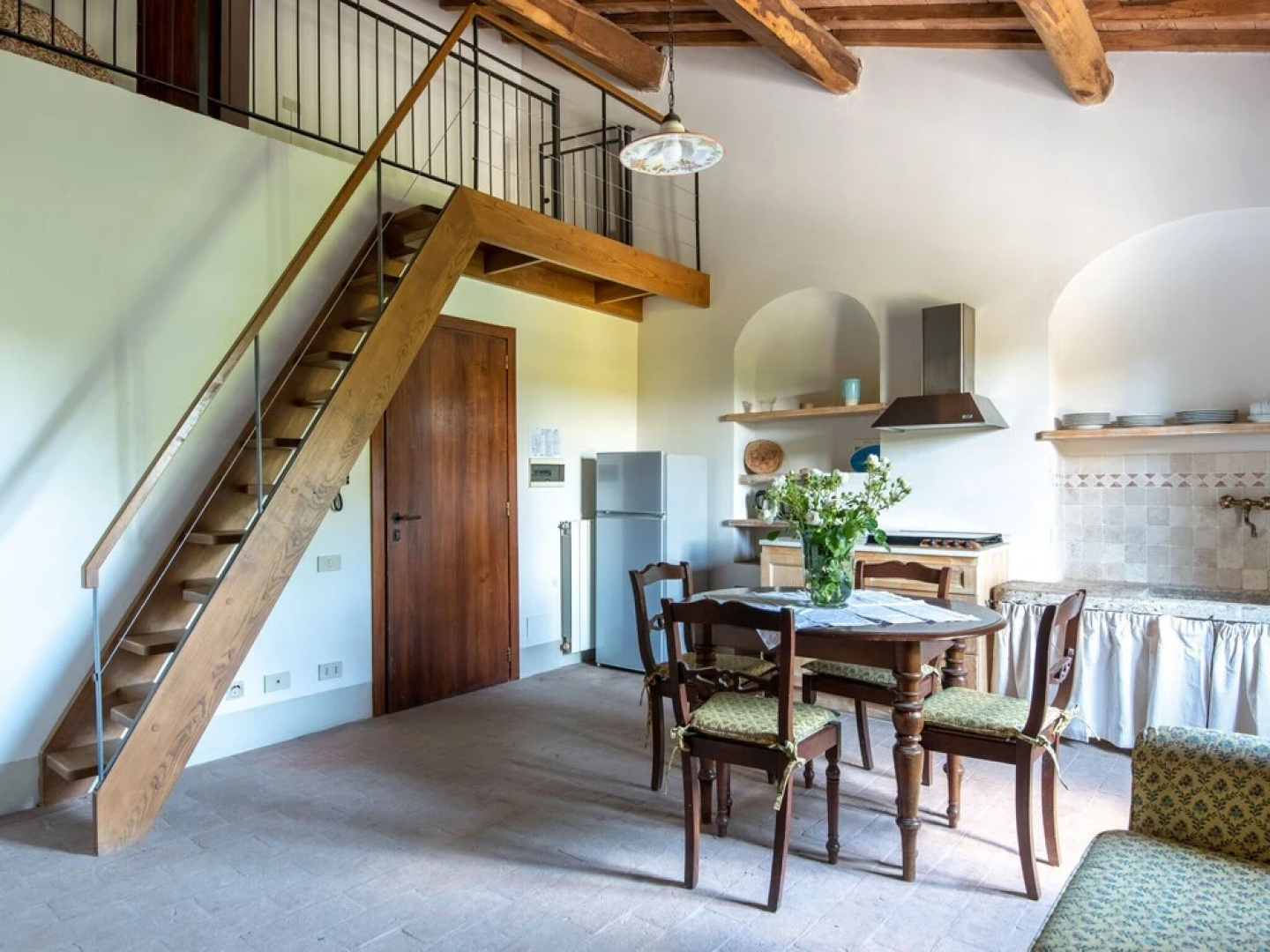 Vintage Apartment in Rapolano Terme with Swimming Pool