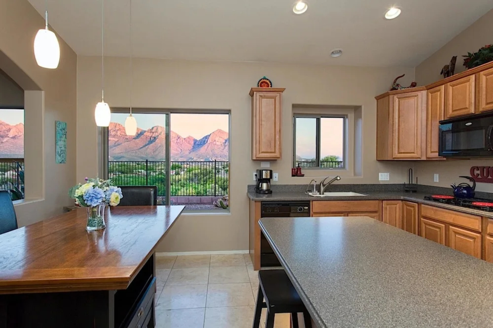 Scenic Spectacular 4 Br by Casago