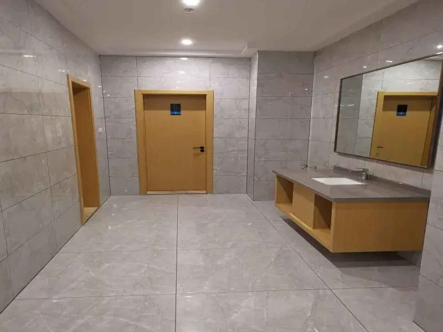 GreenTree Inn Tongling City ZonGYAng County Qishan Road People's Hospital