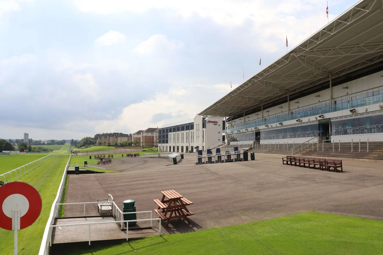 Hampton by Hilton Hamilton Park