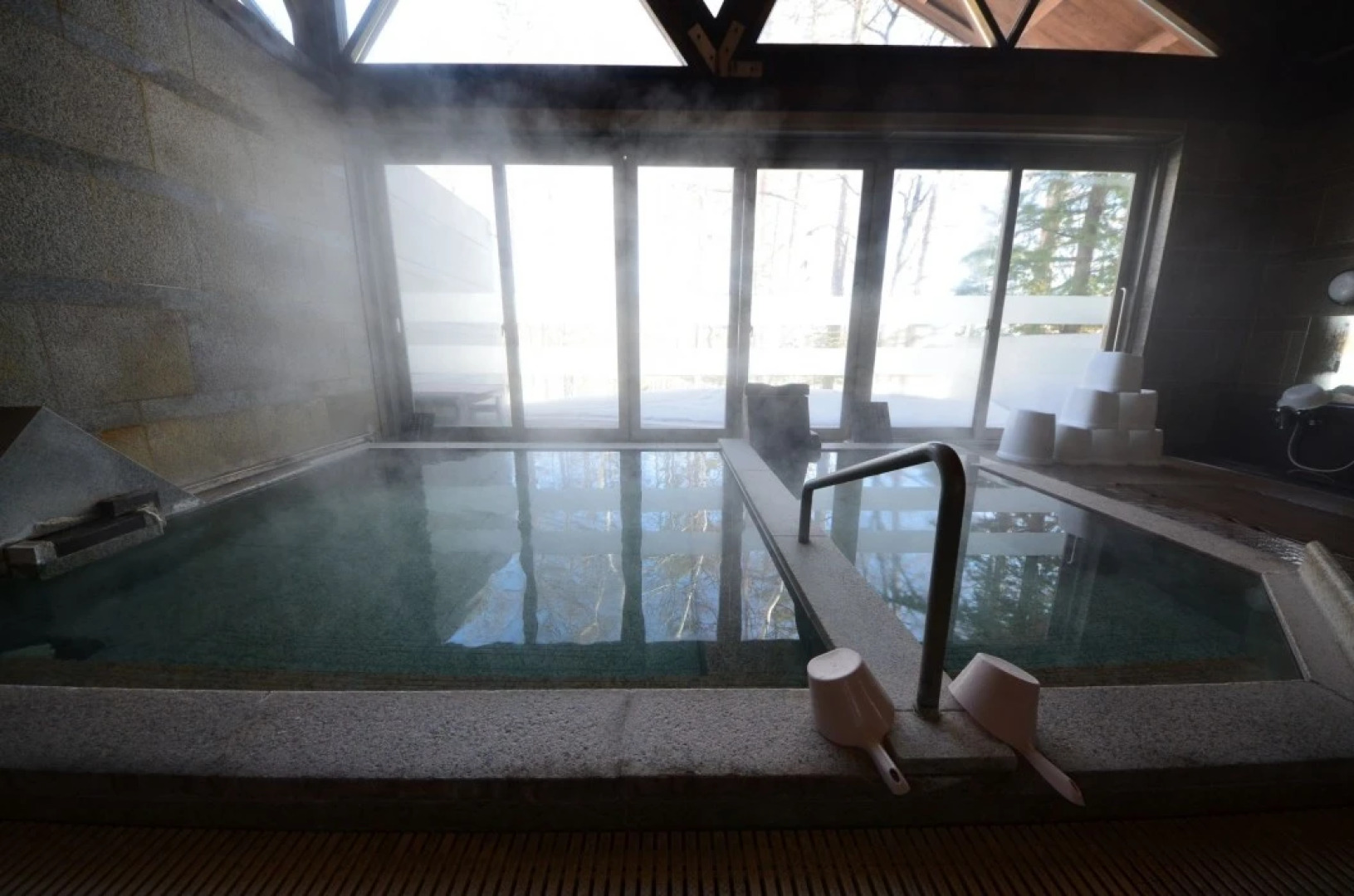 Kusatsu Green Park Palace