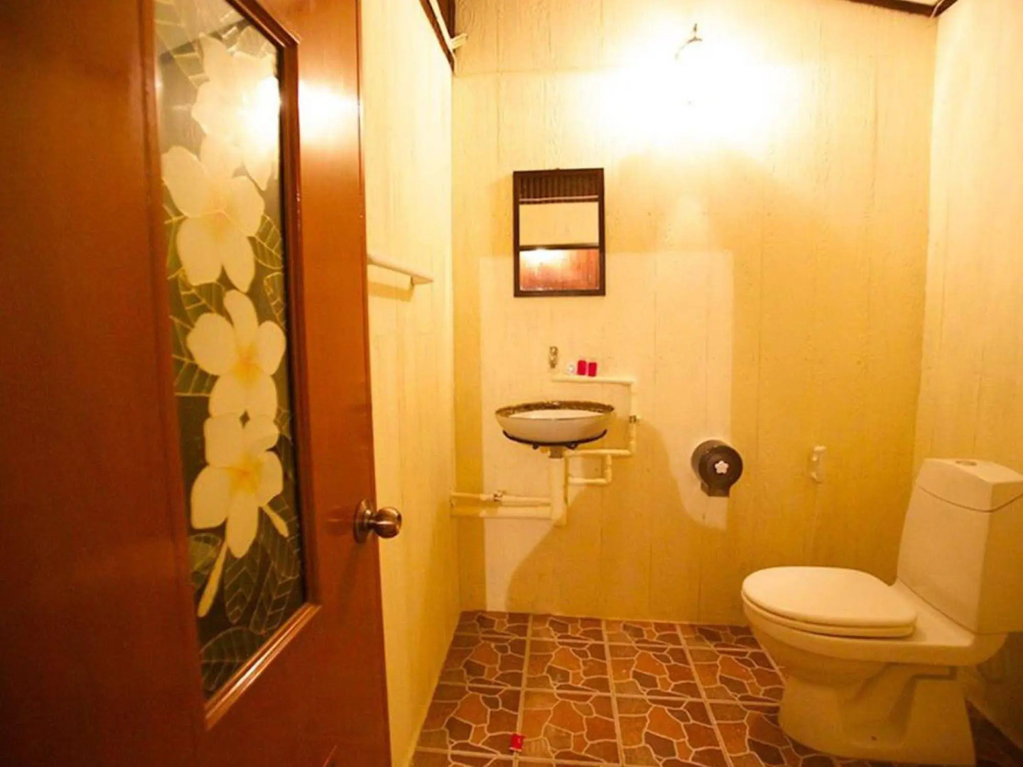 艾丽旅馆(Aree Guesthouse)