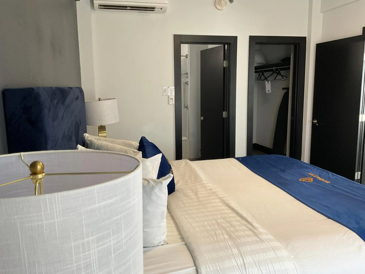 Streamline Hotel