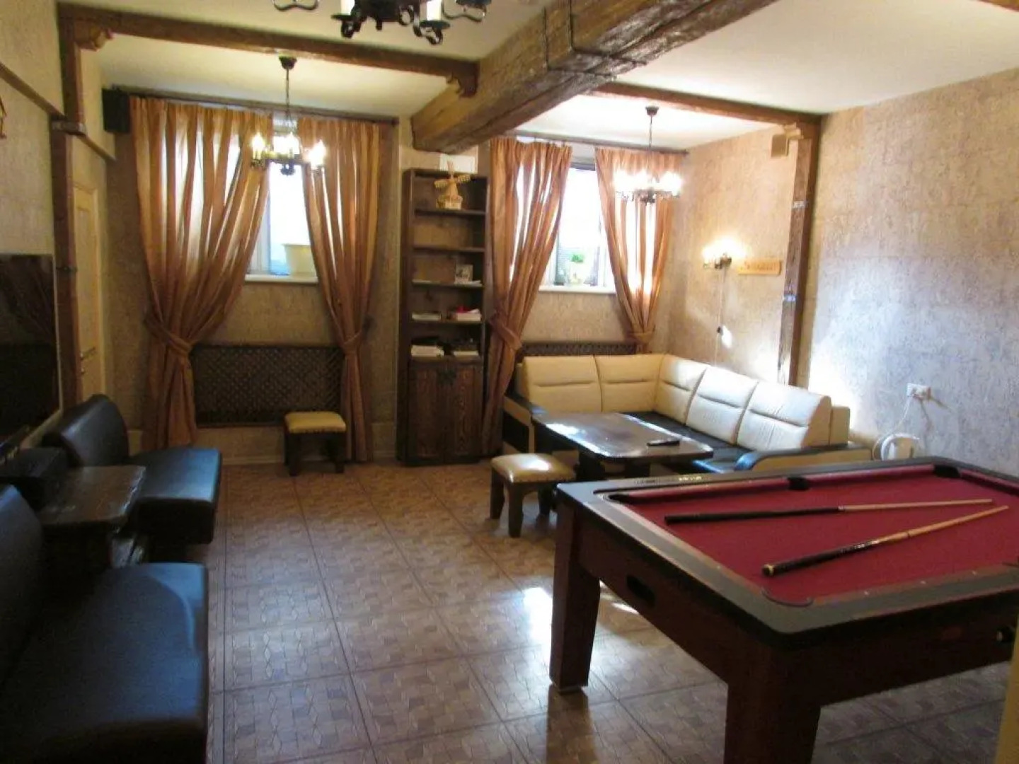 Отель Златотур