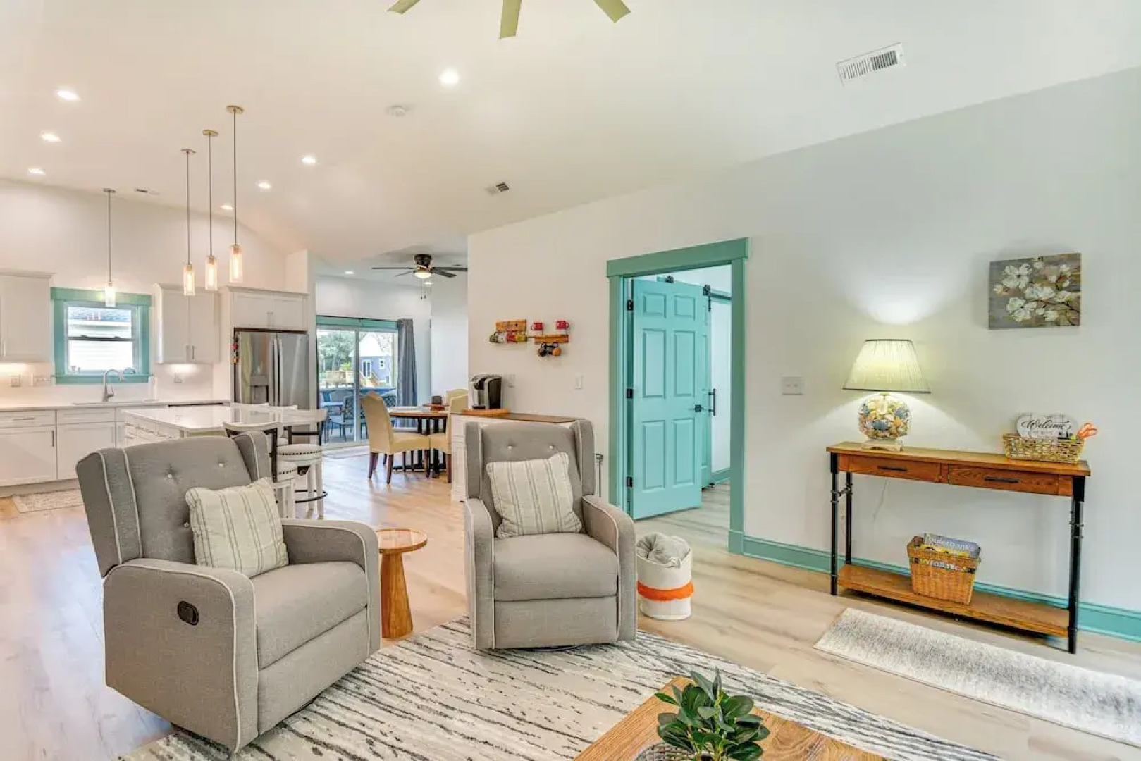 1 Mi to Dtwn Manteo: Dog-friendly Home w/ Deck