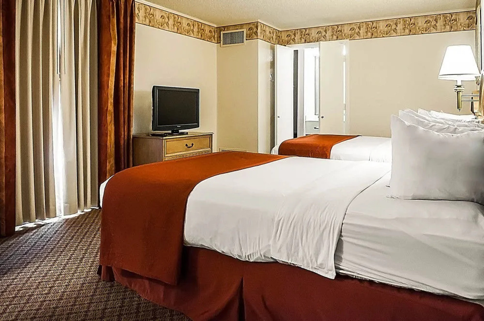 Pan American Inn & Suites