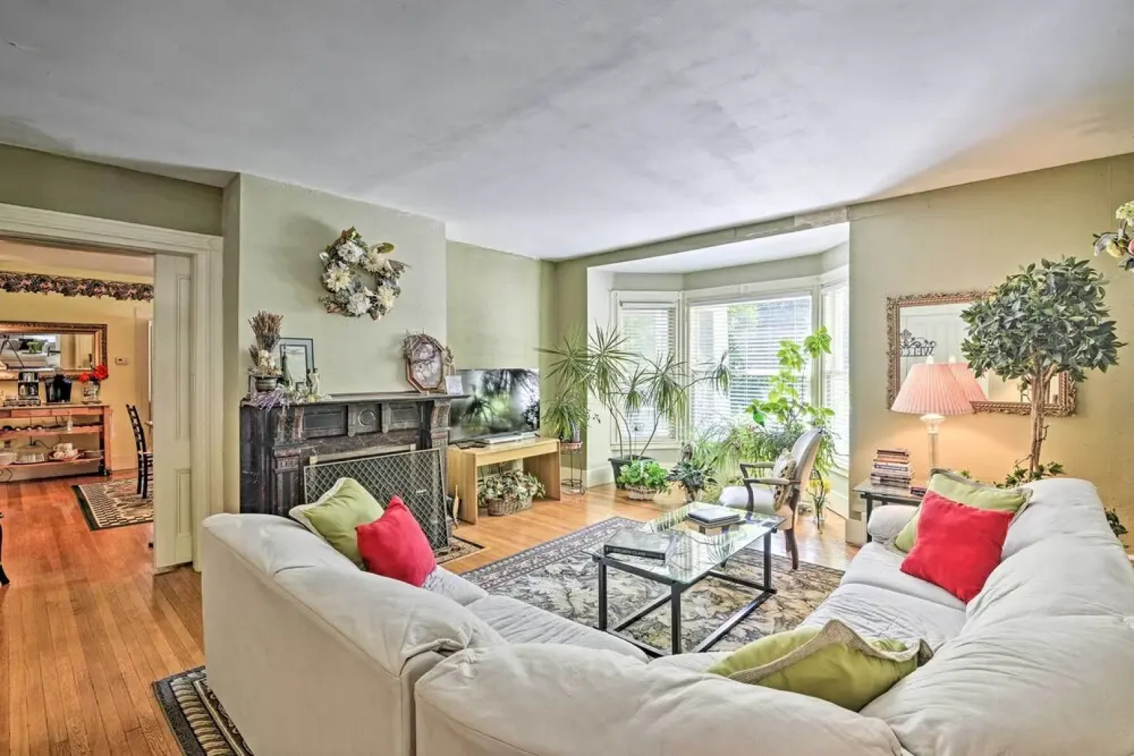 Historic Keuka Lake Estate in Hammondsport w/ Pool