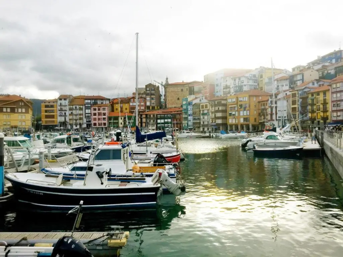 Bermeo y Urdaibai - Apartamento - tranquilo - WiFi - ASCENSOR y GARAJE en el mismo edificio